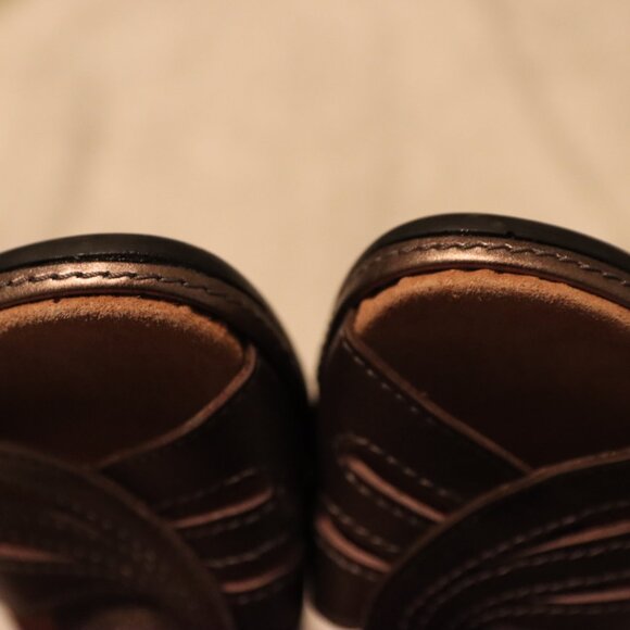 Spring Step Bronze colored sandals Size 37 - Picture 9 of 11